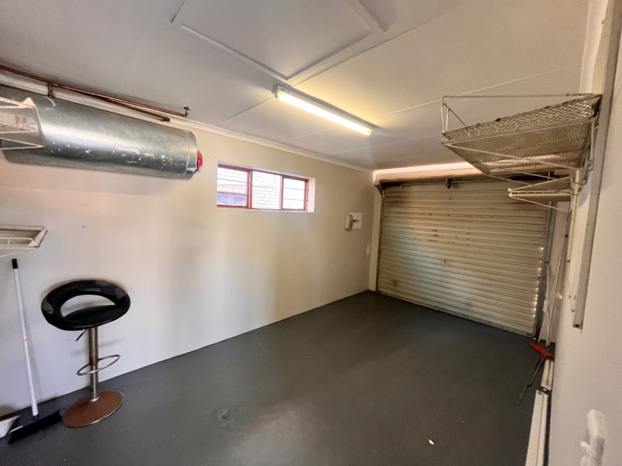 2 Bedroom Property for Sale in Wavecrest Eastern Cape